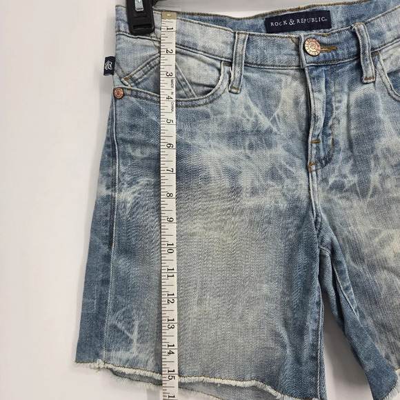 ROCK & REPUBLIC Bumpershoot Denim Shorts, Raw Hem Size:6 - Picture 10 of 12